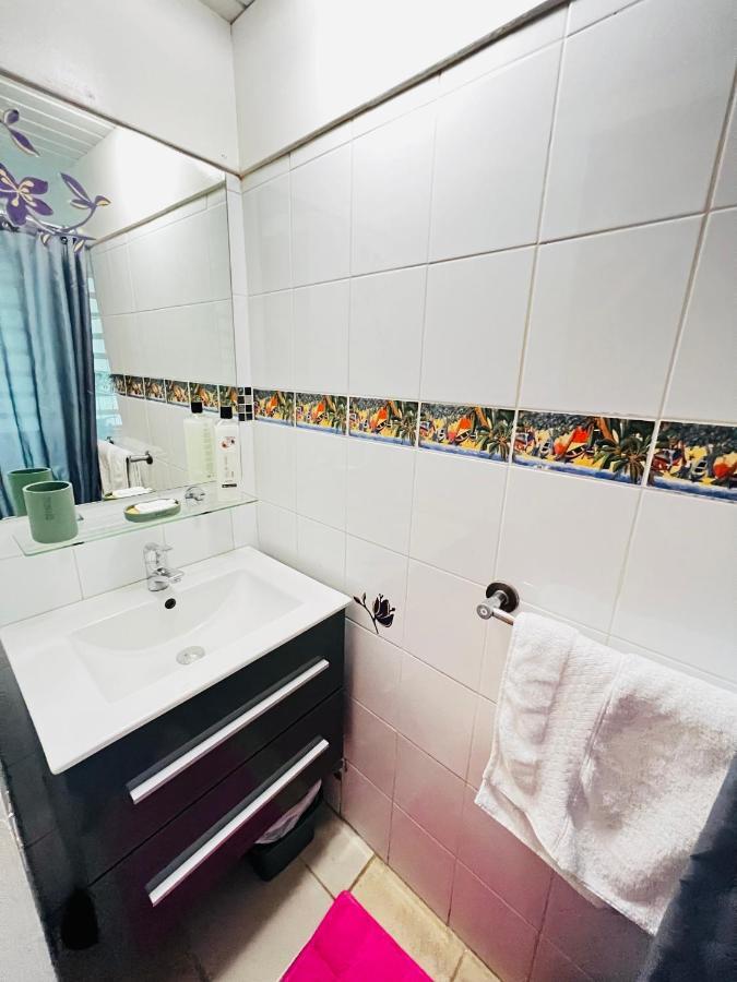 Vue Mer/3Beds/Piscine/Wifi/900 Metres De La Plage Deshaies Dış mekan fotoğraf